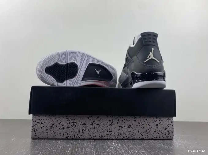 Bmlin Shoes 626969-030 Jordan (2013) Retro 4 Fear Pack 0519